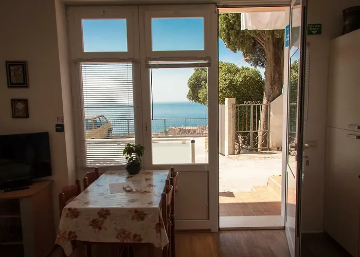 Kosovic - Ground Floor Lejlighed *